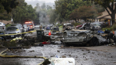 Για «πολλά θύματα» μιλούν οι Αρχές από την πτώση του μικρού αεροσκάφους σε γειτονιά του Σαν Ντιέγκο - Δείτε βίντεο
