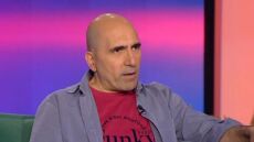 Αλέξανδρος Καλπακίδης: Με τη σύζυγό μου γνωριστήκαμε το 2011, τώρα που γεννήθηκε ο γιος μας την ξαναερωτεύτηκα