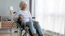 Με σύνταξη αναπηρίας το 4,6% των Ευρωπαίων 50-74 ετών – Τι ισχύει για τους Έλληνες