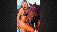 Η Σοφία Βεργκάρα έκανε αναδρομή στο παρελθόν - Τα αποκαλυπτικά στιγμιότυπα με μαγιό