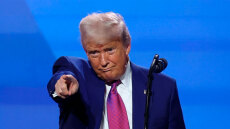 Ο Τραμπ ετοιμάζεται για την ομιλία του για την Κατάσταση της Ένωσης με φόντο το δικαστικό πλήγμα για τους δασμούς