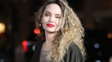 Αντζελίνα Τζολί: Δείτε βίντεο με την αμήχανη συμπεριφορά απέντι στον σωματοφύλακά της - Οι ανησυχίες των θαυμαστών της 