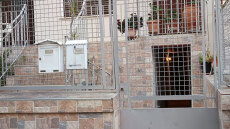 Γυναίκα εντοπίστηκε νεκρή στο δωμάτιο της οικίας της στη Νέα Χαλκηδόνα - Στραγγαλισμό δείχνουν τα πρώτα στοιχεία 