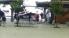 Άγριο επεισόδιο μεταξύ Ρομά στο κέντρο της Λαμίας - Ο ένας χτύπησε τον άλλο στο κεφάλι με μεταλλικό αντικείμενο, δείτε βίντεο