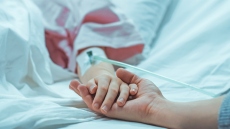 ΕΟΔΥ: Λάθος το κλείσιμο των σχολείων για τον στρεπτόκοκκο, καλύτερα κάντε αγιασμό