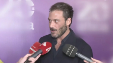 Αντίνοος Αλμπάνης σε δημοσιογράφο: Έχετε πάει σε ΩΡΛ πρόσφατα; Ακούτε καλά;