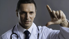 Φοβάστε τον οδοντίατρο; Η «μυστηριώδης» τεχνική που μειώνει άγχος και πόνο – Τι έδειξε έρευνα σε 6 χώρες