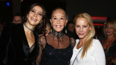 Ξεμπλόκαρε η δημοπρασία των κοσμημάτων της Ζωής Λάσκαρη  μετά την αποδέσμευση του λογαριασμού της Μάρθας Κουτουμάνου – Τα χρέη που πρέπει να αποπληρωθούν

