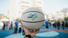 Το Giant Heart της Novibet φέρνει το μπάσκετ στον παλμό της πόλης