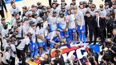 NBA: Οι Θάντερ διέλυσαν τους Τίμπεργουλβς με 124-94 και πέρασαν στους τελικούς μετά από 13 χρόνια