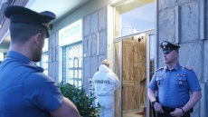 Ιταλία: Μαχαίρωσε μέχρι θανάτου την 61χρονη σύζυγό του μπροστά στα μάτια της κόρης τους