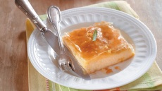 Γαλακτομπούρεκο: 10 συνταγές για το αγαπημένο γλυκό ταψιού