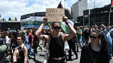 Μεγάλη πορεία προς την πρεσβεία του Ισραήλ για την Παλαιστίνη