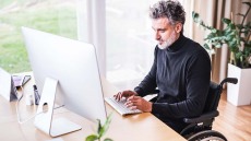 Αποκλεισμένα από την εργασία τα άτομα με αναπηρία – Τι ισχύει στην Ελλάδα
