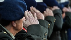 Σε διαβούλευση το νομοσχέδιο του υπ. Άμυνας για τη Νέα Δομή των Ενόπλων Δυνάμεων: Αλλάζουν εκπαίδευση, εξέλιξη, θητεία και εφεδρεία