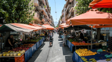 Οι 3 στους 4 πολίτες στην Αττική, πηγαίνουν στη λαϊκή αγορά κάθε εβδομάδα - Το  48% ξοδεύει από 20 ως 40 ευρώ