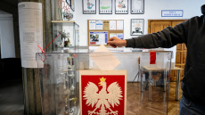 Πολωνία: Δεύτερος γύρος προεδρικών εκλογών με φόντο την Ευρώπη και τα κοινωνικά δικαιώματα
