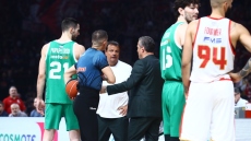 Ολυμπιακός-Παναθηναϊκός: Τι αναφέρεται στο φύλλο αγώνα για τα υβριστικά συνθήματα κατά Γιαννακόπουλου, Σλούκα και Αταμάν