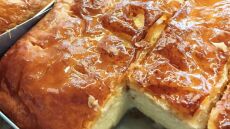 Μαστρονικόλας: Το ξακουστό γαλακτομπούρεκο του Πειραιά