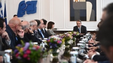 Συνάντηση Μητσοτάκη με πρυτάνεις: Δέσμη με 11 παρεμβάσεις για την ασφάλεια στα ΑΕΙ - «Δεν θα δεχτούμε περιβάλλον ομηρίας για φοιτητές και καθηγητές»