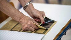 Θέματα Πανελλαδικών 2025 στα ΕΠΑΛ - Δείτε τι έπεσε σήμερα (12/6) και τις απαντήσεις