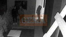 Αλωνίζουν οι διαρρήκτες στη Δυτική Αττική - Αναζητούνται οι δράστες με τη λευκή Mercedes στα Μέγαρα 