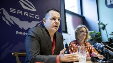 Ακτιβιστής υπέρ της ευθανασίας που είχε συλληφθεί για θάνατο γυναίκας με «κάψουλα αυτοκτονίας» έβαλε τέλος στη ζωή του