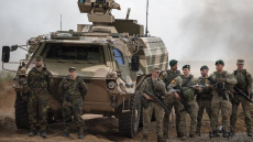 Οι Γερμανοί ξανάρχονται - Ο Economist «αποκαλύπτει» το σχέδιο Μερτς να «ξαναζεστάνει» την πολεμική μηχανή του Βερολίνου, παρά τα «φαντάσματα» του Β' Παγκοσμίου Πολέμου