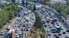 Πάνω από 55.000 οχήματα αναχώρησαν από την Αττική για το τριήμερο του Αγίου Πνεύματος  - Μποτιλιάρισμα στον Κηφισό και το Χαϊδάρι