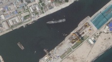 Βόρεια Κορέα: Με επισκευές «εξπρές» έπεσε ξανά στο νερό το νέο της αντιτορπιλικό