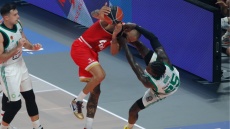 Το τρίτο ημίχρονο του 3ου τελικού Παναθηναϊκού-Ολυμπιακού στο ΟΑΚΑ: Διαμαρτυρίες, καταγγελίες, χειρονομίες και ένα... καυτό φύλλο αγώνα 