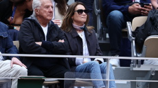 Roland Garros: Ο Ντάστιν Χόφμαν βλέπει Σίνερ - Αλκαράθ στο Παρίσι - Δείτε φωτογραφίες και βίντεο