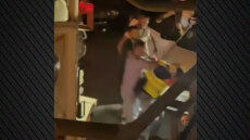 «Κατέβηκαν τρεις και με χτυπούσαν ασταμάτητα»: Ο υπάλληλος καθαριότητας περιγράφει τον άγριο ξυλοδαρμό του στην Κυψέλη