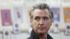 Ο Νιούσομ θέλει να μπλοκάρει την αποστολή Εθνοφρουρών από την Καλιφόρνια στο Όρεγκον
