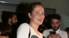 Αλεξάνδρα Ούστα: Υποτιμούσαν τη νοημοσύνη μου, όταν προσπαθούσαν να με φωτογραφίσουν στην παραλία με την οικογένειά μου 