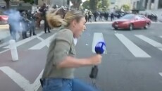 Η Καμπέρα διαμαρτύρεται στην Ουάσινγκτον για τον τραυματισμό Αυστραλής ρεπόρτερ στο Λος Άντζελες