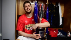 Σάσα Βεζένκοβ: Στον Ολυμπιακό καμία επιτυχία δεν μπορεί να σε ξεδιψάσει και καμία αποτυχία δεν επιτρέπεται να σε λυγίσει 