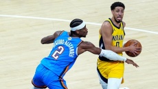 Οι Πέισερς νίκησαν 116-107 τους Θάντερ και προηγούνται με 2-1 νίκες στους τελικούς του NBA - Βίντεο