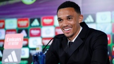 Ο Αλεξάντερ Άρνολντ παρουσιάστηκε από την Ρεάλ Μαδρίτης: «Ένα όνειρο που έγινε πραγματικότητα» - Βίντεο
