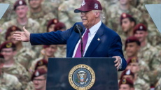 Το Λος Άντζελες σώθηκε χάρη στον στρατό, ο κυβερνήτης της Καλιφόρνια είχε χάσει τον έλεγχο, λέει ο Τραμπ