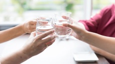 Παρασκευή και 13: Οδηγός επιβίωσης για προληπτικούς στην κουζίνα