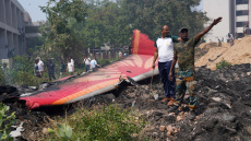  Το σενάριο να μπήκαν πουλιά στους κινητήρες του αεροσκάφους στην Ινδία «βλέπουν» οι ειδικοί - Είναι το πρώτο Boeing 787 Dreamliner που πέφτει στα 14 χρόνια που πετάει 