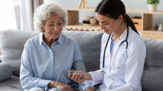 Πότε τα προβλήματα υγείας γίνονται εμπόδιο στην ιδιωτική ασφάλιση
