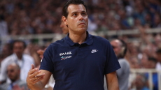 Καθησυχαστικός ο Ιτούδης μετά την επίθεση με πύραυλο στην πολυκατοικία του στο Τελ Αβίβ: «Είμαστε ασφαλείς και καλά»
