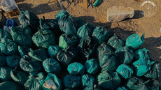 Φωτογραφίες: Καθάρισαν την ακτογραμμή της Καλαμαριάς, βρήκαν από μηχανάκι μέχρι καρότσια σούπερ μάρκετ 