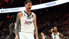 Συγκίνηση στη Βίρτους: Με μπλουζάκια στήριξης στον Πολονάρα πριν τον τελικό