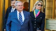 Μπομπ Μενέντεζ: Σήμερα ξεκινά η ποινή του στη φυλακή για το σκάνδαλο δωροδοκίας