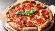 Σπιτική ιταλική πίτσα: Κουλτούρα, υλικά, γεύσεις και συνδυασμοί