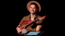 Sina Bathaie, ο σαμάνος της ηλεκτρονικής μουσικής