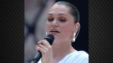 Jessie J: Είμαι τόσο ευγνώμων γι’ αυτή τη ζωή, δήλωσε στην τελευταία συναυλία της πριν τη θεραπεία για καρκίνο του μαστού 